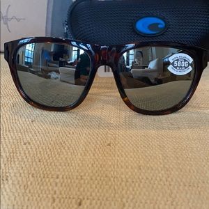 NWT Costa Bayside Sunglasses